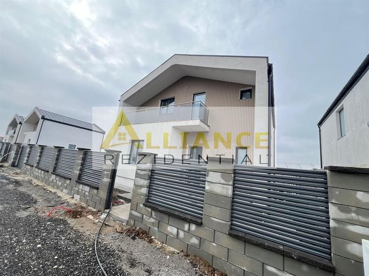 Casa Individuala P+M - 4 camere - Pompa de Caldura-Panouri Solare - 22