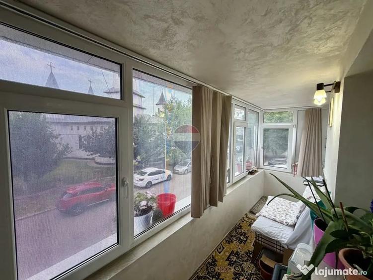 Apartament cu 3 camere decomandat în Brăilei