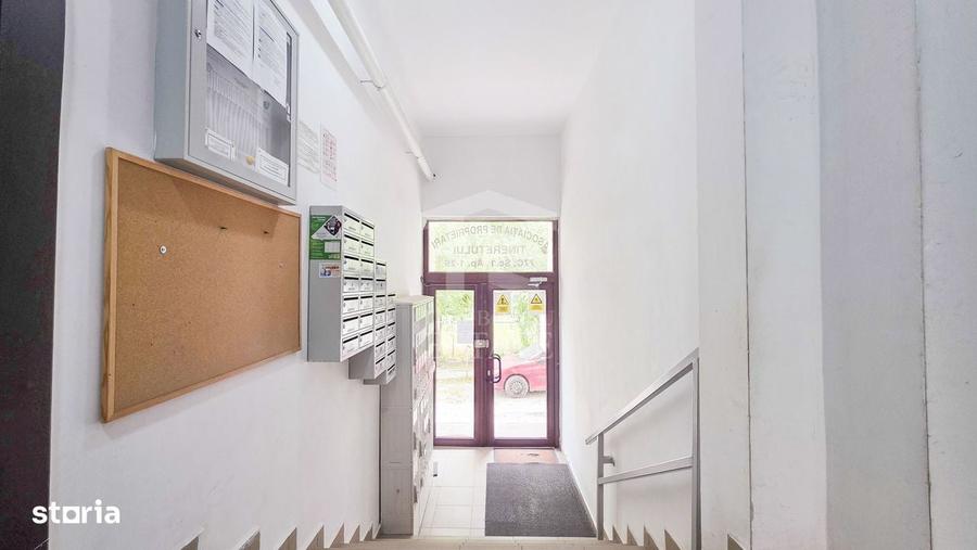 Apartament cu 3 camere decomandat în Dudu