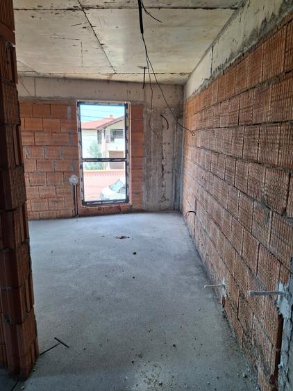 Apartament cu 2 camere decomandat în Giulești