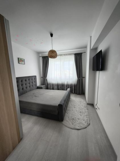 Apartament cu 2 camere decomandat în Runcu