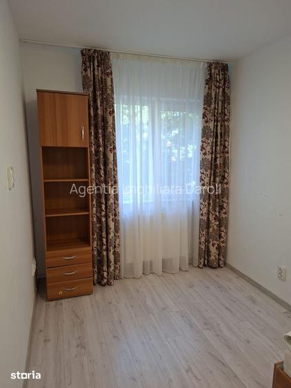 Apartament trei camere, et. 3/4, C-tin Brancu?i-Curtea de Apel