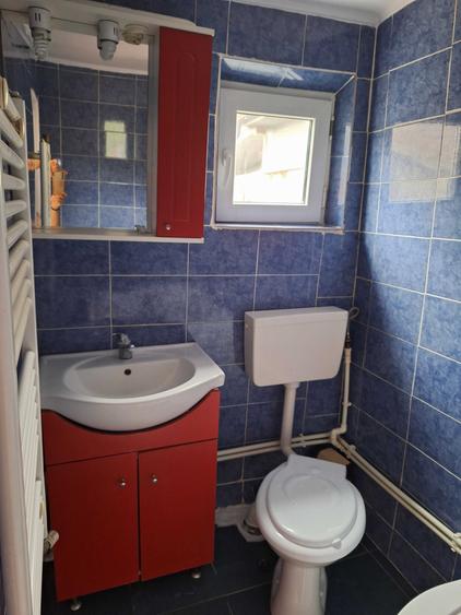 Casă cu 4 camere în Palazu Mare