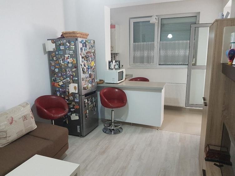 Apartament cu 2 camere semidecomandat, mobilat în Chiajna
