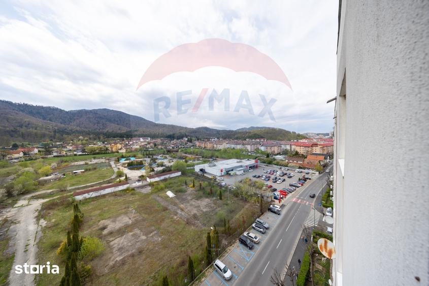 Apartament cu 3 camere decomandat în Dârste