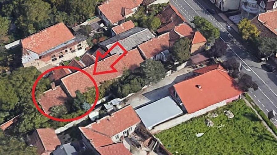 Apartament cu 3 camere decomandat în Pârneava