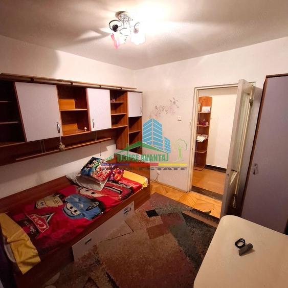 Apartament cu 4 camere decomandat în Ultracentral