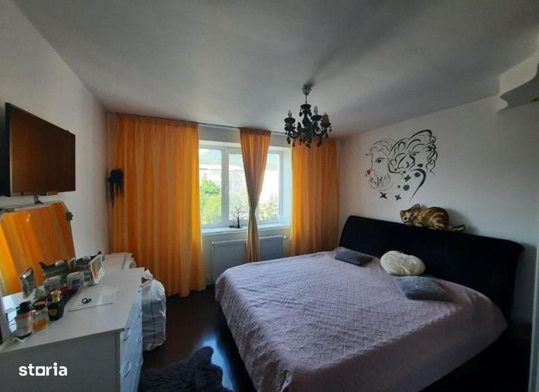 Apartament cu 3 camere în Mărăței