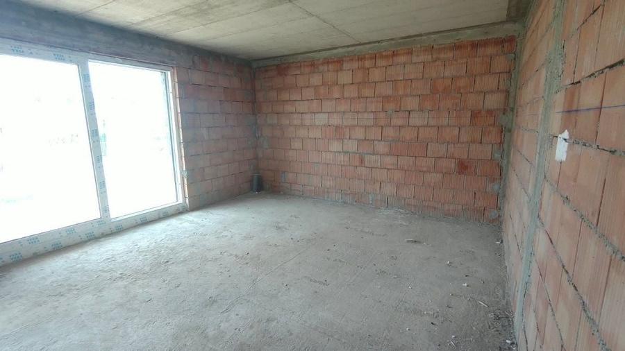 Casă individuală cu 5 camere cu Canalizare în Făget