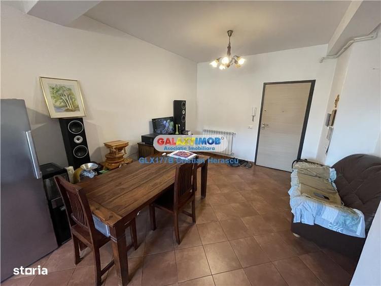 Apartament cu 3 camere, mobilat în Central