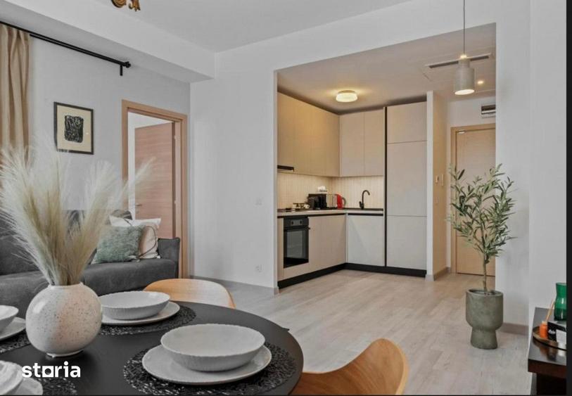 Apartament cu 3 camere, mobilat în Văcăresti