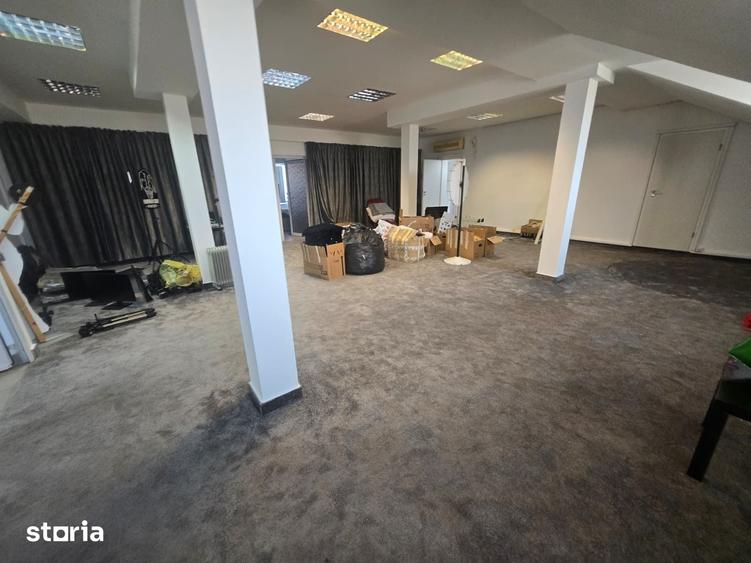 Casa individuala 3 nivele, 12 camere, 6 bai, 10 parcare, Lipovei - 4