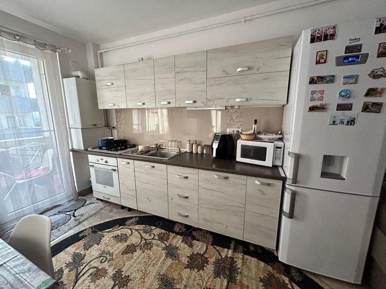 Apartament cu 2 camere decomandat în Florești