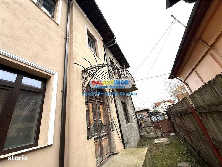 Casă cu 6 camere cu Teren 267 Mp în Ultracentral