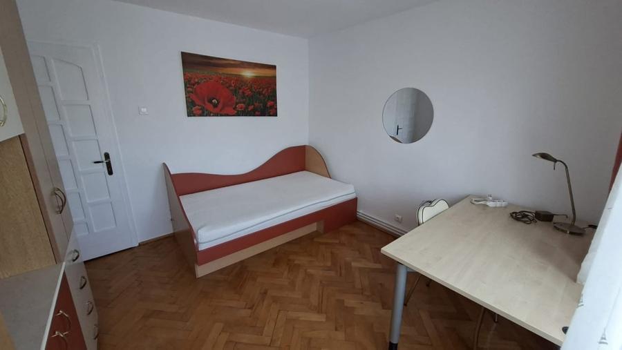 Apartament cu 4 camere | str. Viilor Zorilor - 6