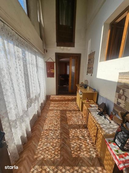 Casă cu 3 camere cu Teren 100 Mp în Central