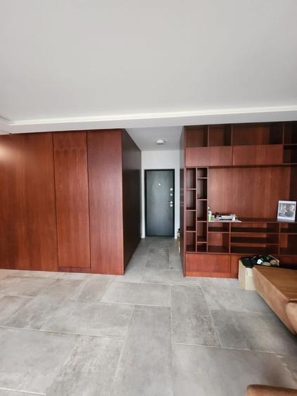 Apartament cu 2 camere semidecomandat, mobilat în Florești
