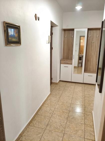 Garsonieră decomandată în Podu Roș