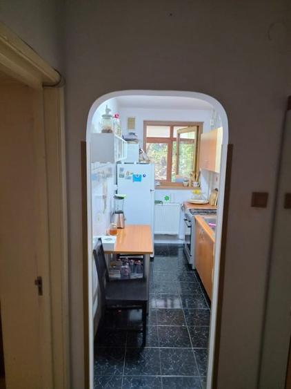 Apartament cu 2 camere semidecomandat, mobilat în Berceni