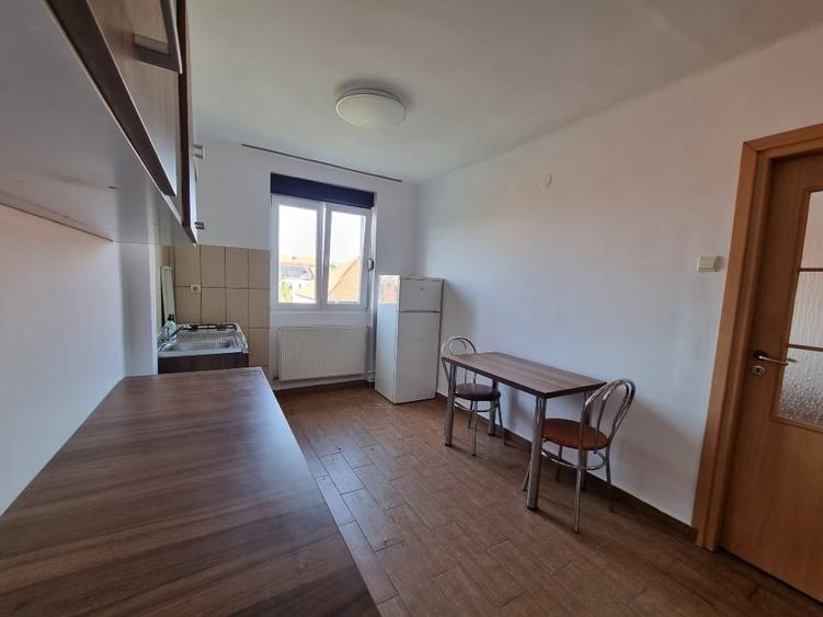 Apartament cu 2 Camere Decomandate - Foarte Aproape de Facultati - 6