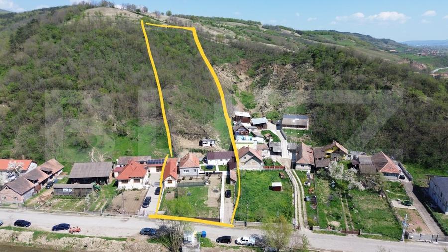 Casă individuală cu 4 camere cu Canalizare în Vințu de Jos