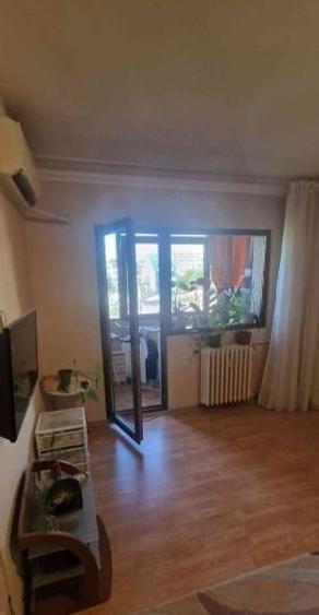 Apartament cu 2 camere in zona Titan Basarabia Etaj 2 - 10