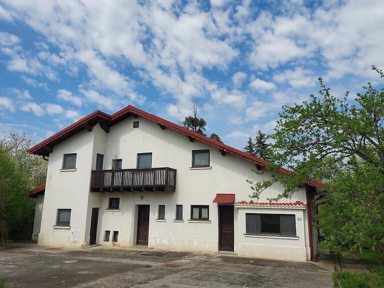 Casă cu Teren 1694 Mp în Snagov