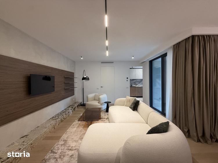 Apartament cu 4 camere în Aviatorilor