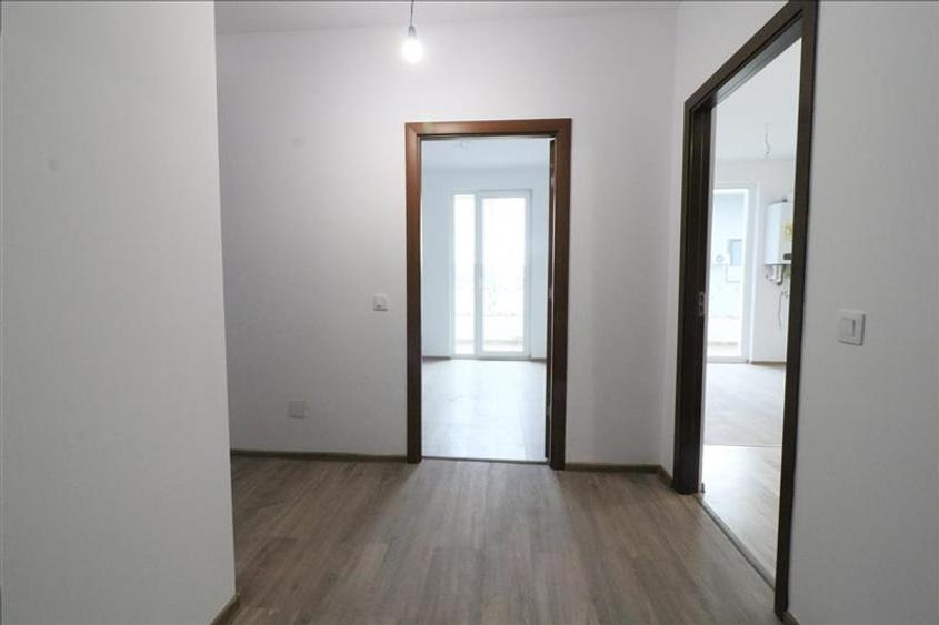 Apartament cu 4 camere decomandat în Păcurari