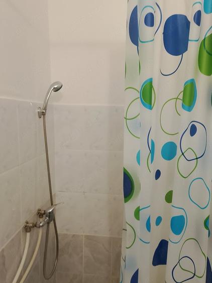 Garsonieră decomandată în Traian