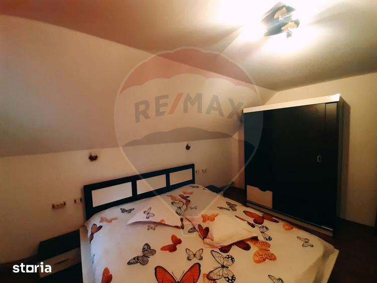 Casă cu 7 camere cu Teren 3580 Mp în Tohănița