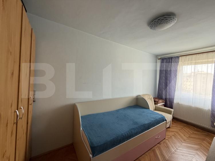 Apartament cu 2 camere semidecomandat, mobilat în Micro 14