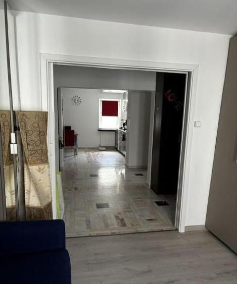 Apartament cu 4 camere decomandat, mobilat în 13 Septembrie