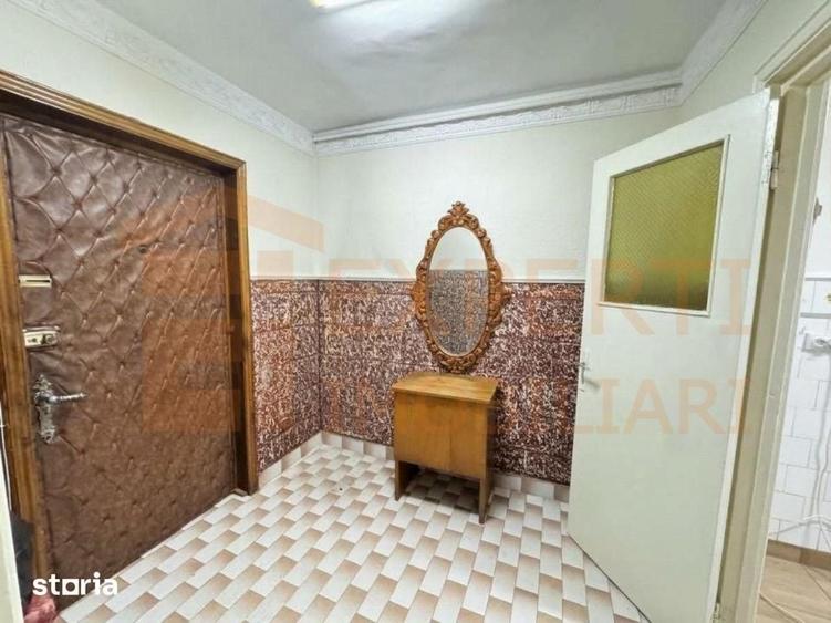 Apartament cu 2 camere semidecomandat în Far