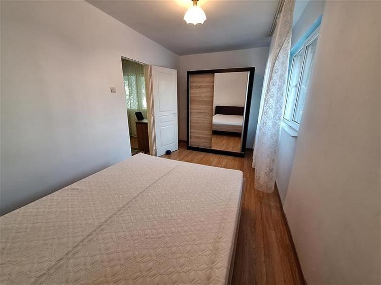 Apartament cu 3 camere nedecomandat, mobilat în Orizont