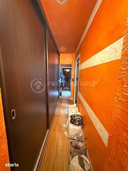 Apartament cu 3 camere semidecomandat în Mircea cel Bătrân