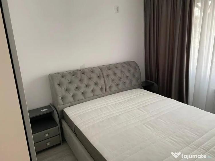 Apartament cu 2 camere semidecomandat în Victoriei