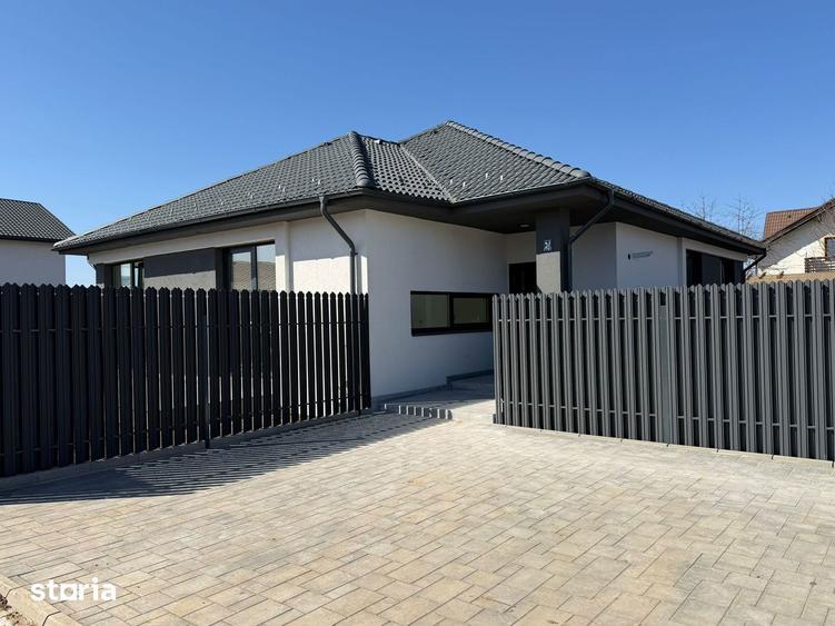 Casă cu 4 camere cu Teren 465 Mp în Sânpetru