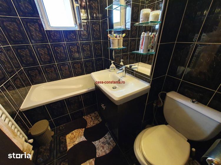 Apartament cu 3 camere decomandat în Tomis III