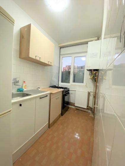 Apartament cu 2 camere semidecomandat în Dacia
