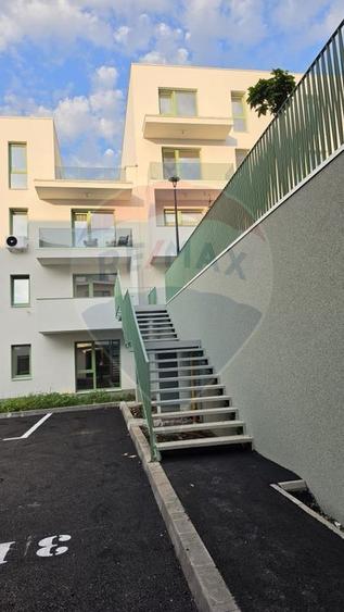 Apartament cu 2 camere decomandat în Tunari