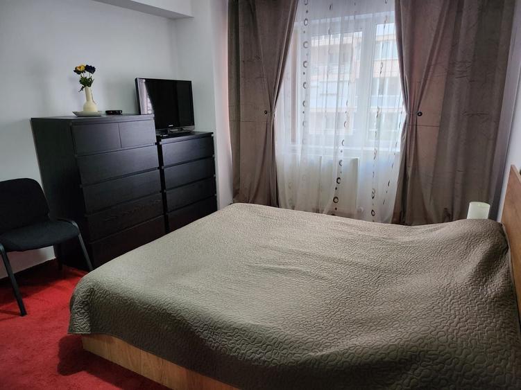 Apartament cu 2 camere decomandat, mobilat în Splaiul Unirii