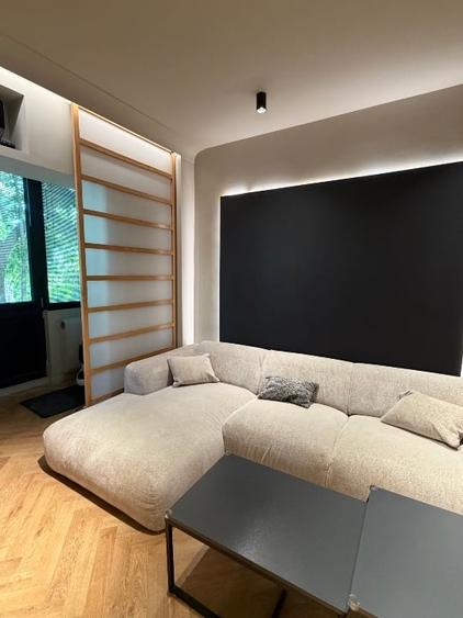 Apartament cu 4 camere decomandat, mobilat în Sărari