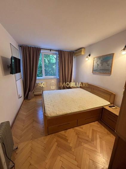 Apartament cu 3 camere decomandat, mobilat în Drumul Taberei