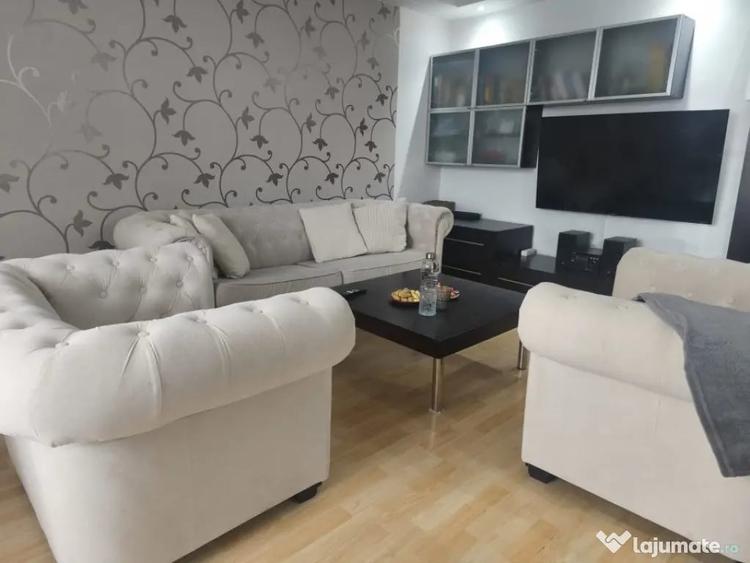 Apartament cu 4 camere decomandat în Rădăuți