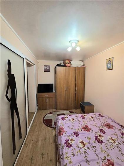 Apartament cu 3 camere nedecomandat în Tomis III