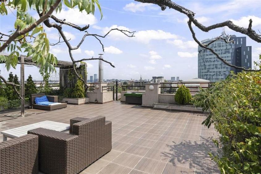 Penthouse cu 6 camere decomandat, mobilat în Aviatorilor