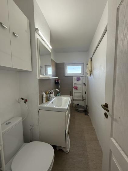 Apartament cu 2 camere semidecomandat, mobilat în Girocului