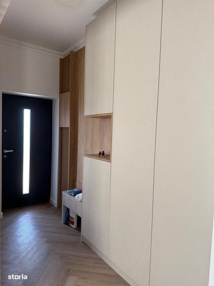 Casă cu 4 camere în Central