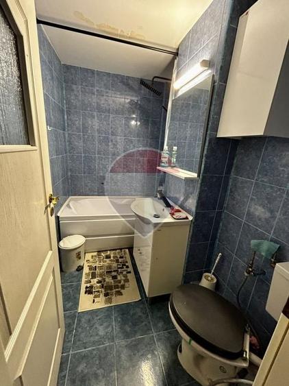 Apartament cu 2 camere decomandat în Traian